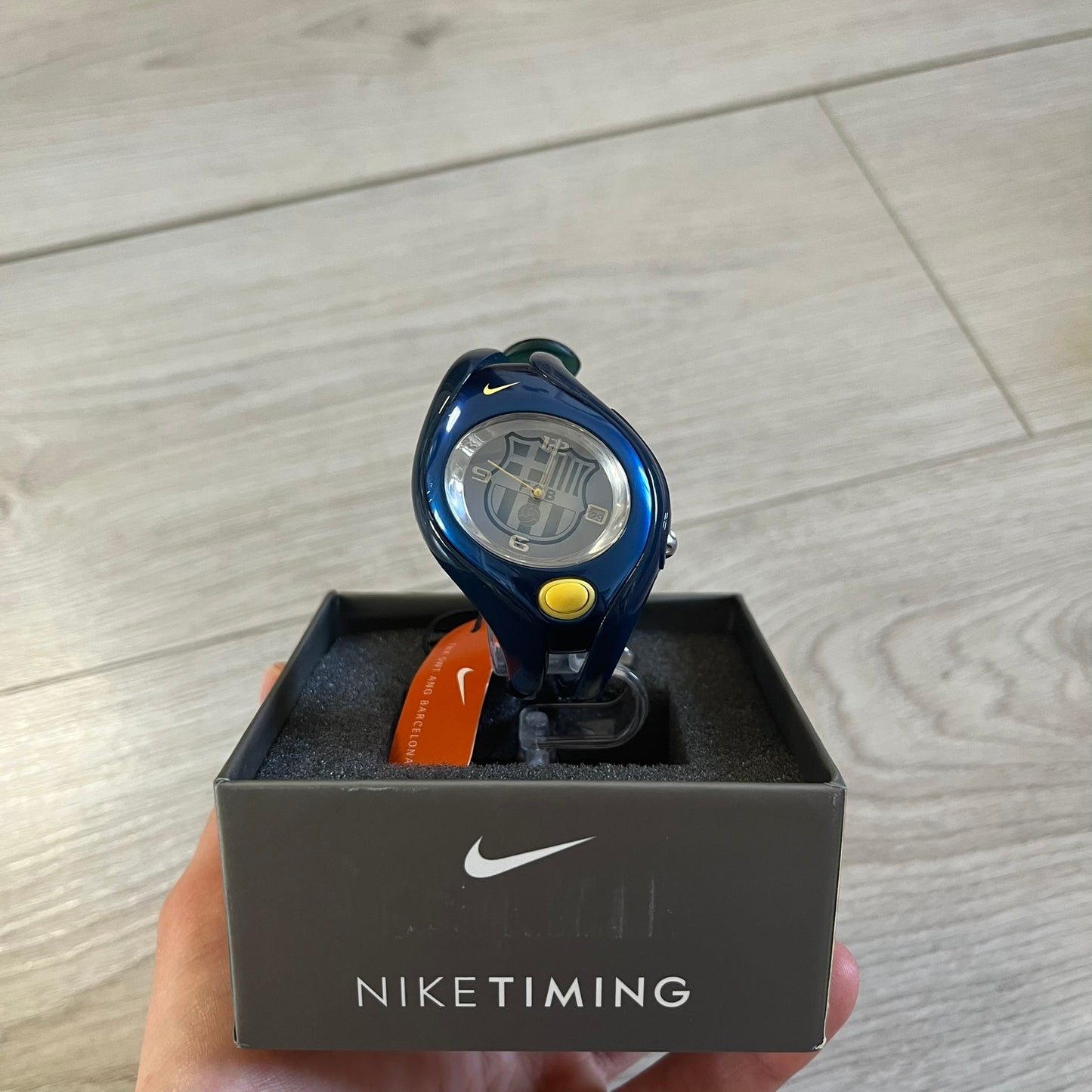 nike triax swift fc barcelona wd0085 analog watch
