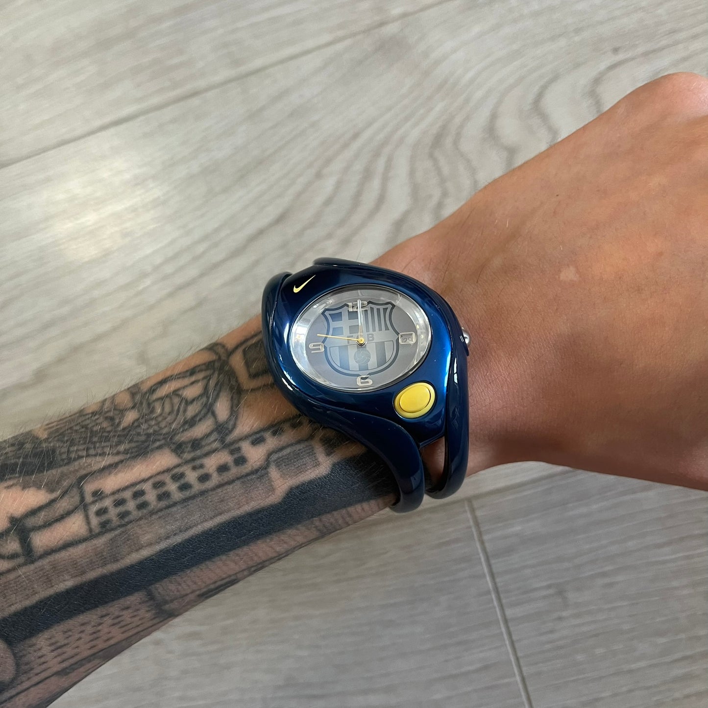 nike triax swift fc barcelona wd0085 analog watch