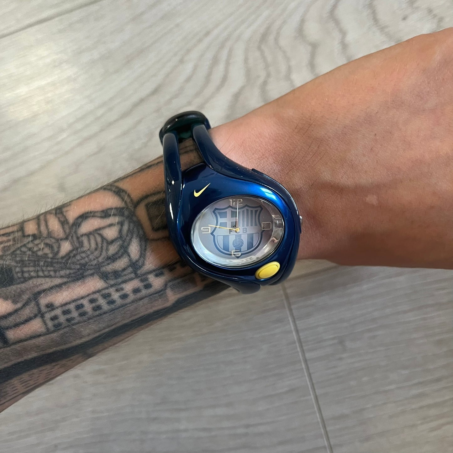 nike triax swift fc barcelona wd0085 analog watch