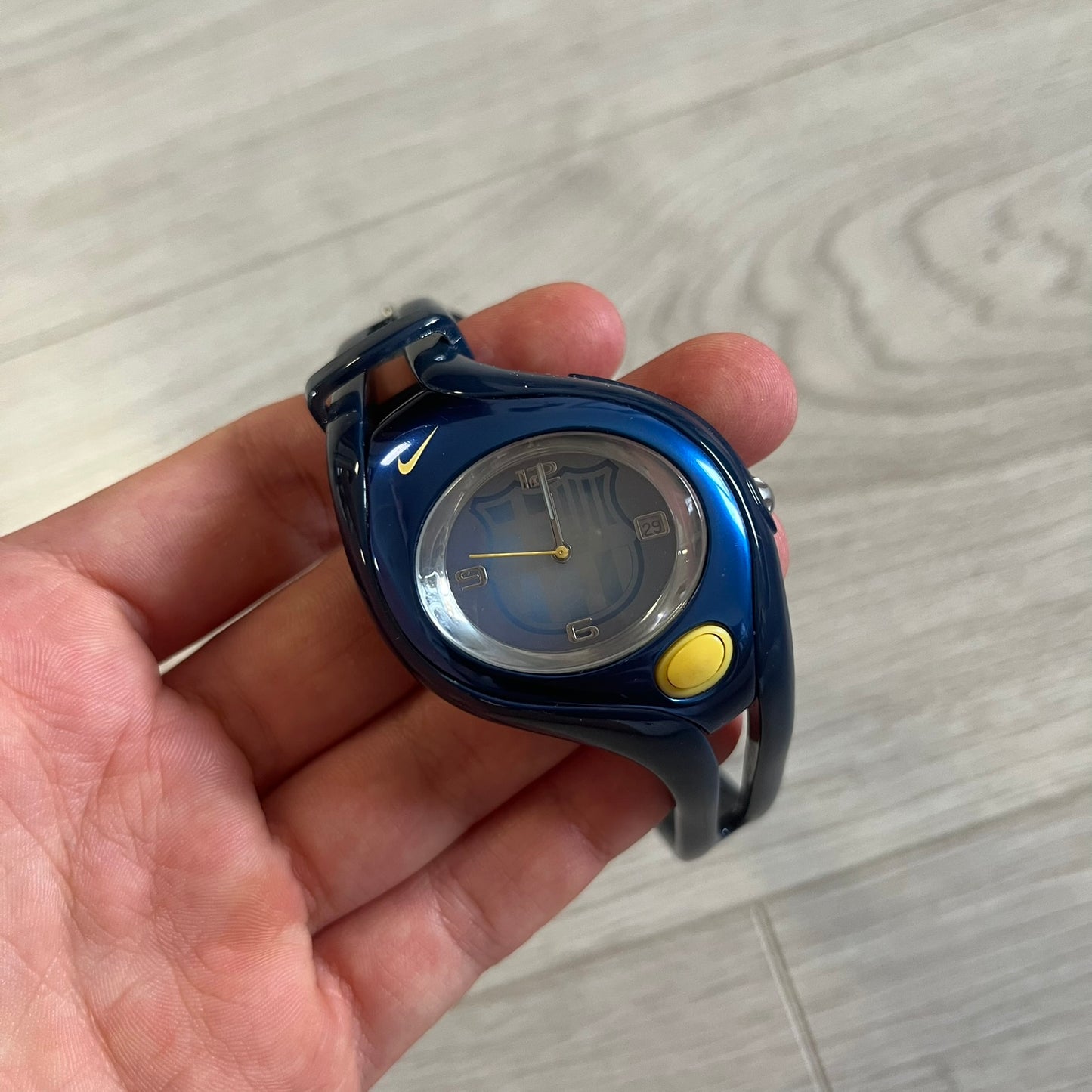 nike triax swift fc barcelona wd0085 analog watch