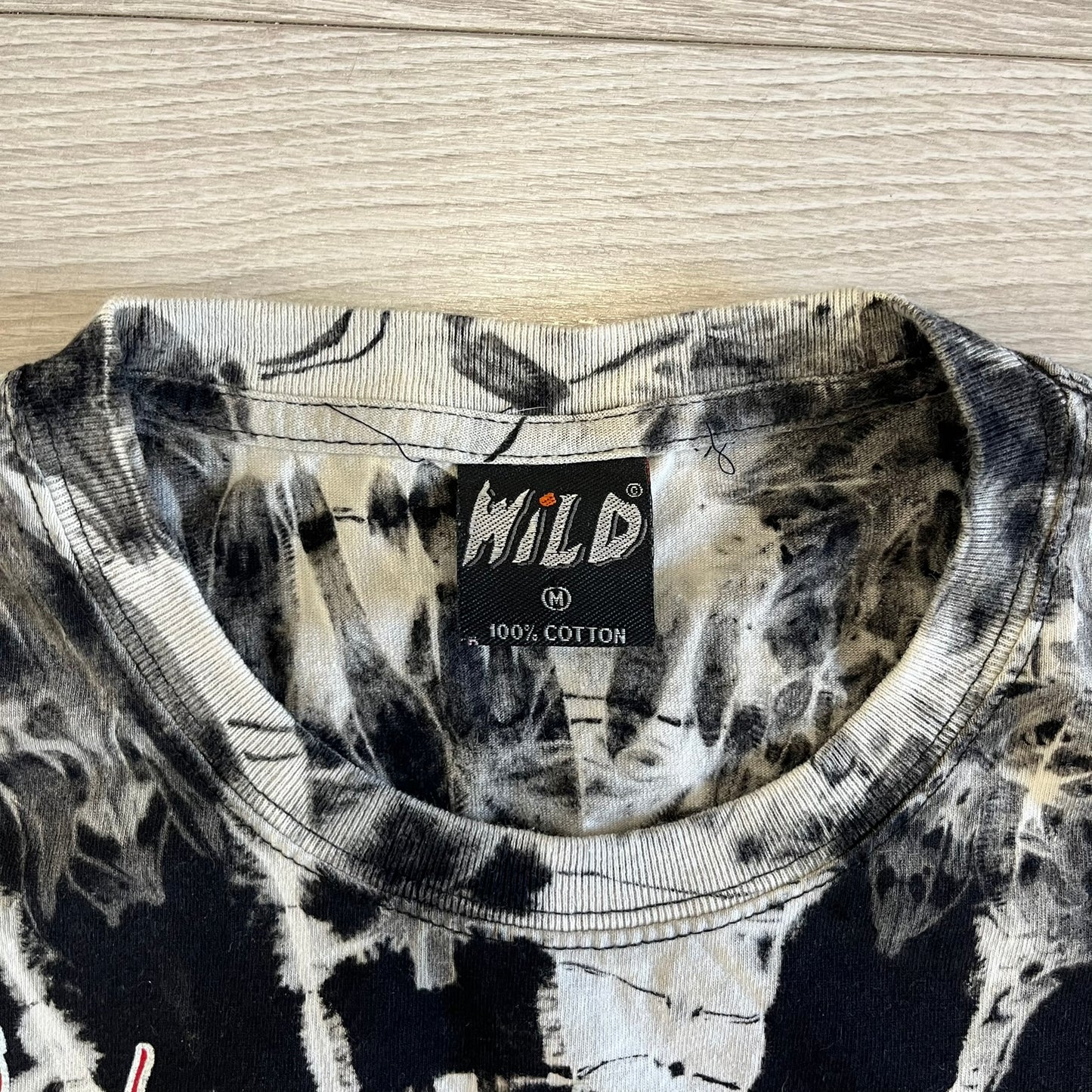 wild 4d middle fingers tee