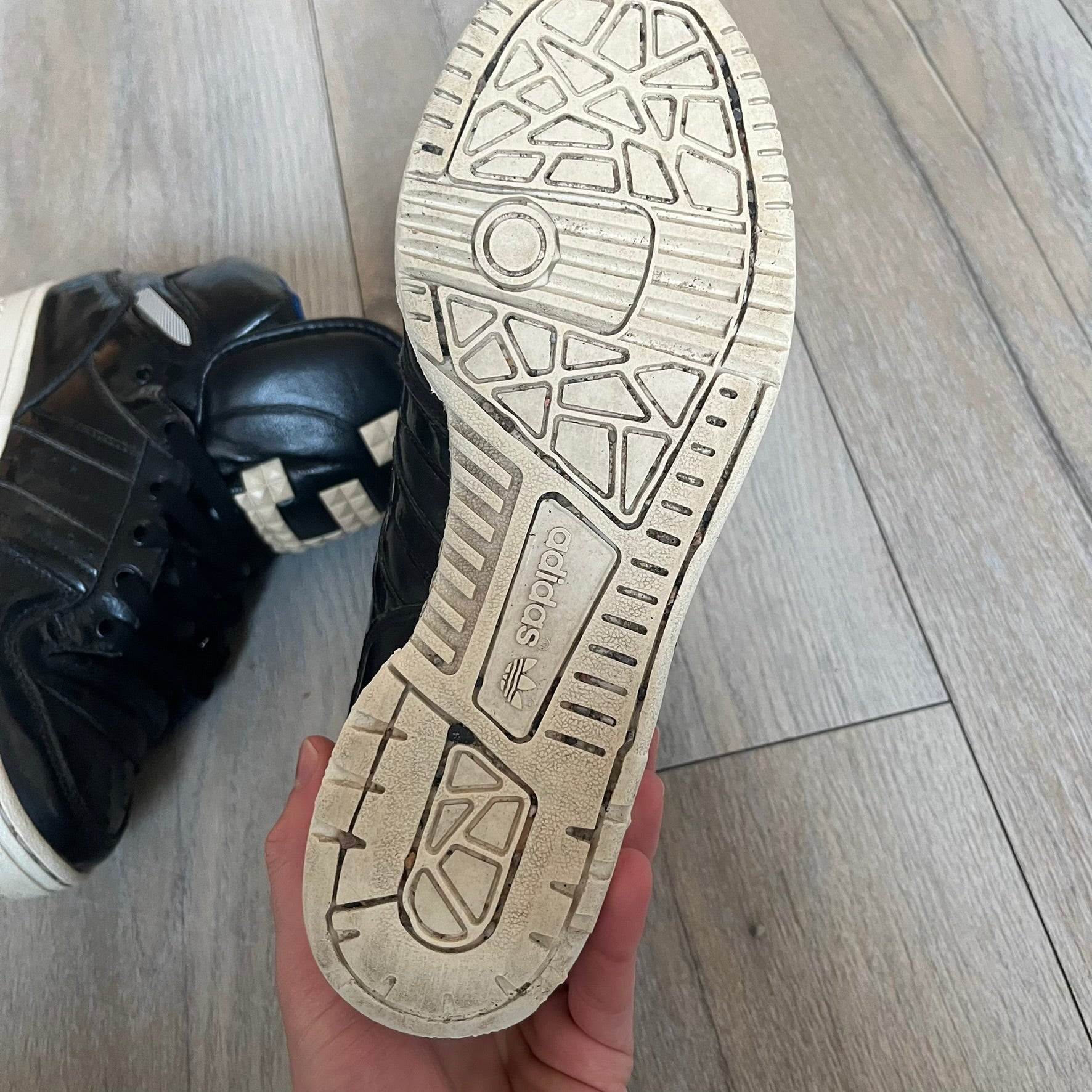 Adidas Originals 2013 M Attitude Logo Three Sneakers – único13