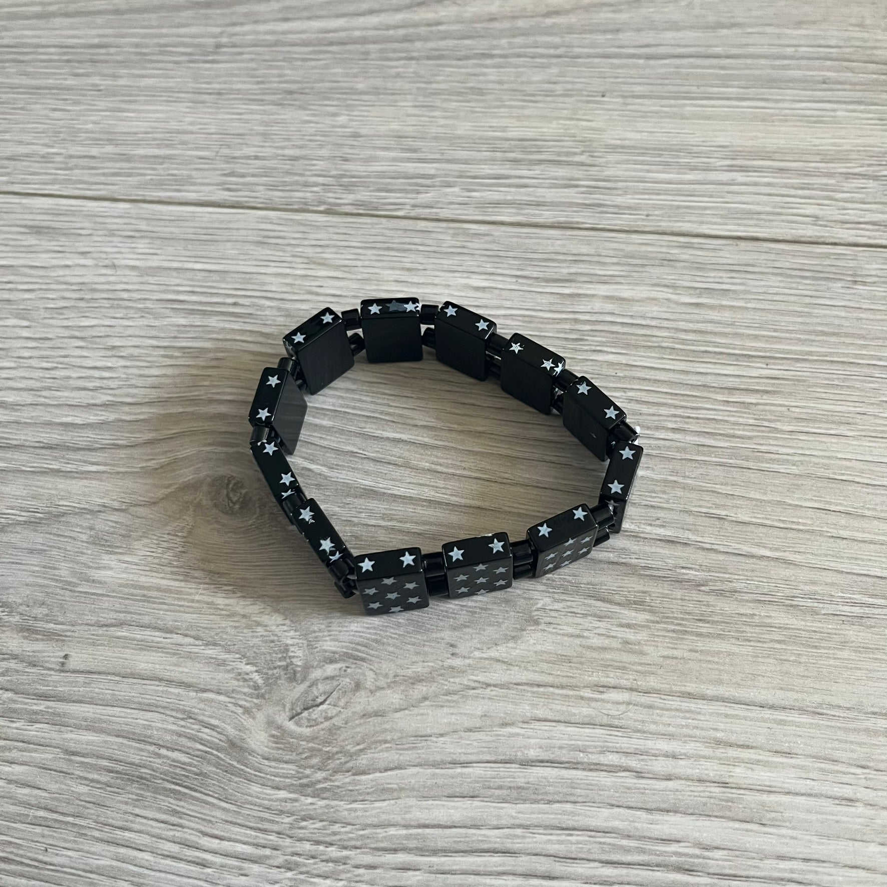 アクセサリー bazo1199 bracelet Black on White Stars Bazo 1199 