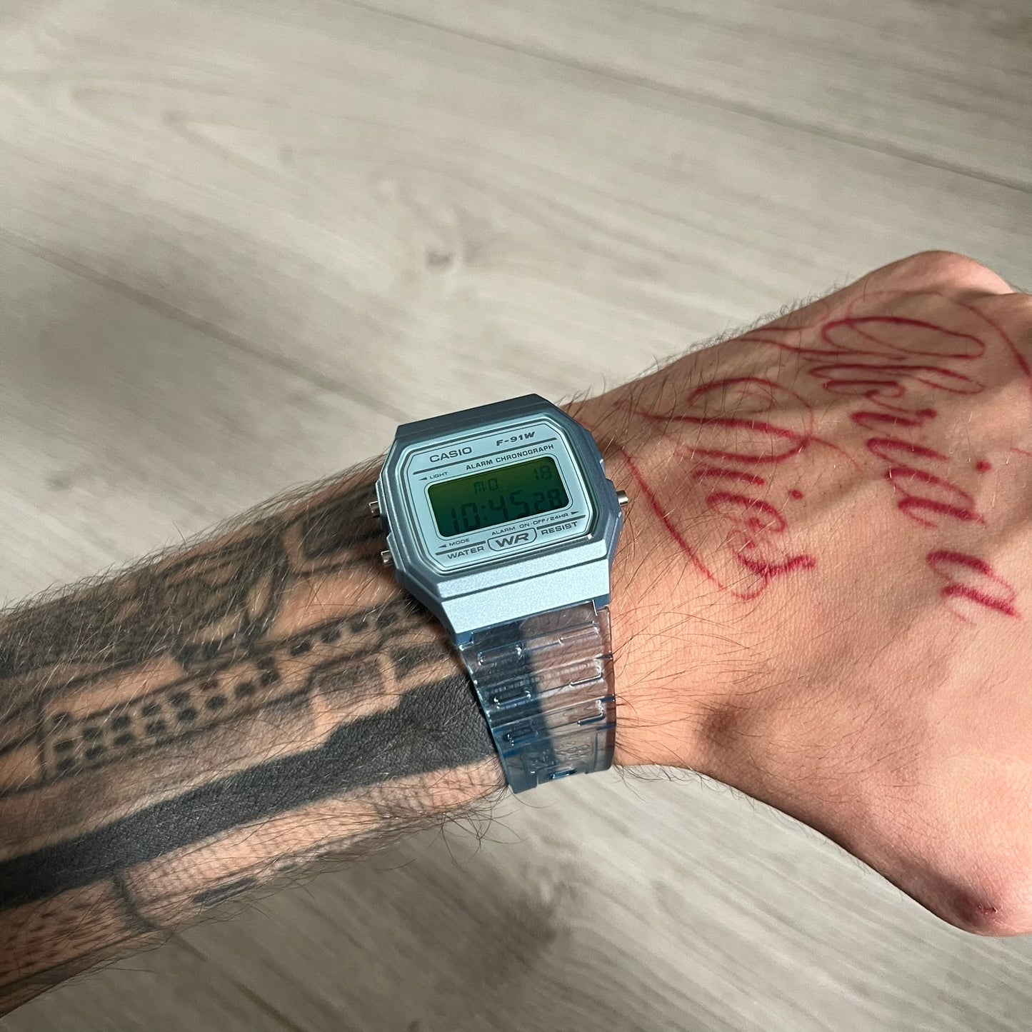Custom Casio F-91W Blue digital watch featuring a Gradient Blue and green filter screen. Slim 8.5 mm profile, lightweight 21 g build and flexible bio-based resin band ensure lasting comfort. Includes alarm, stopwatch, and microlight function for everyday functionality.