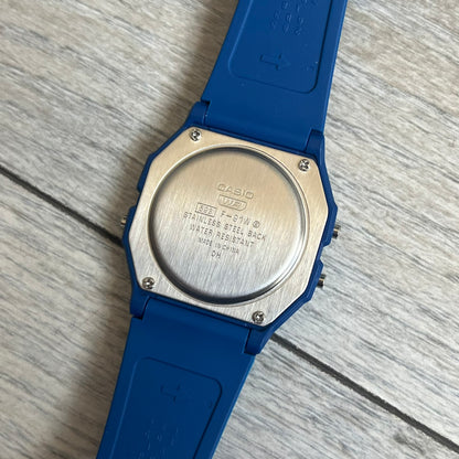 Custom Casio F-91W Dark blue digital watch featuring a matching Blue filter screen. Slim 8.5 mm profile, lightweight 21 g build and flexible resin band ensure lasting comfort. Includes alarm, stopwatch, and microlight function for everyday functionality.