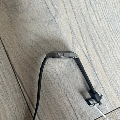 Custom Casio F-91W Black and silver digital watch featuring a Green gradient filter screen. Slim 8.5 mm profile, lightweight 21 g build and flexible bio-based resin band ensure lasting comfort. Includes alarm, stopwatch, and microlight function for everyday functionality.