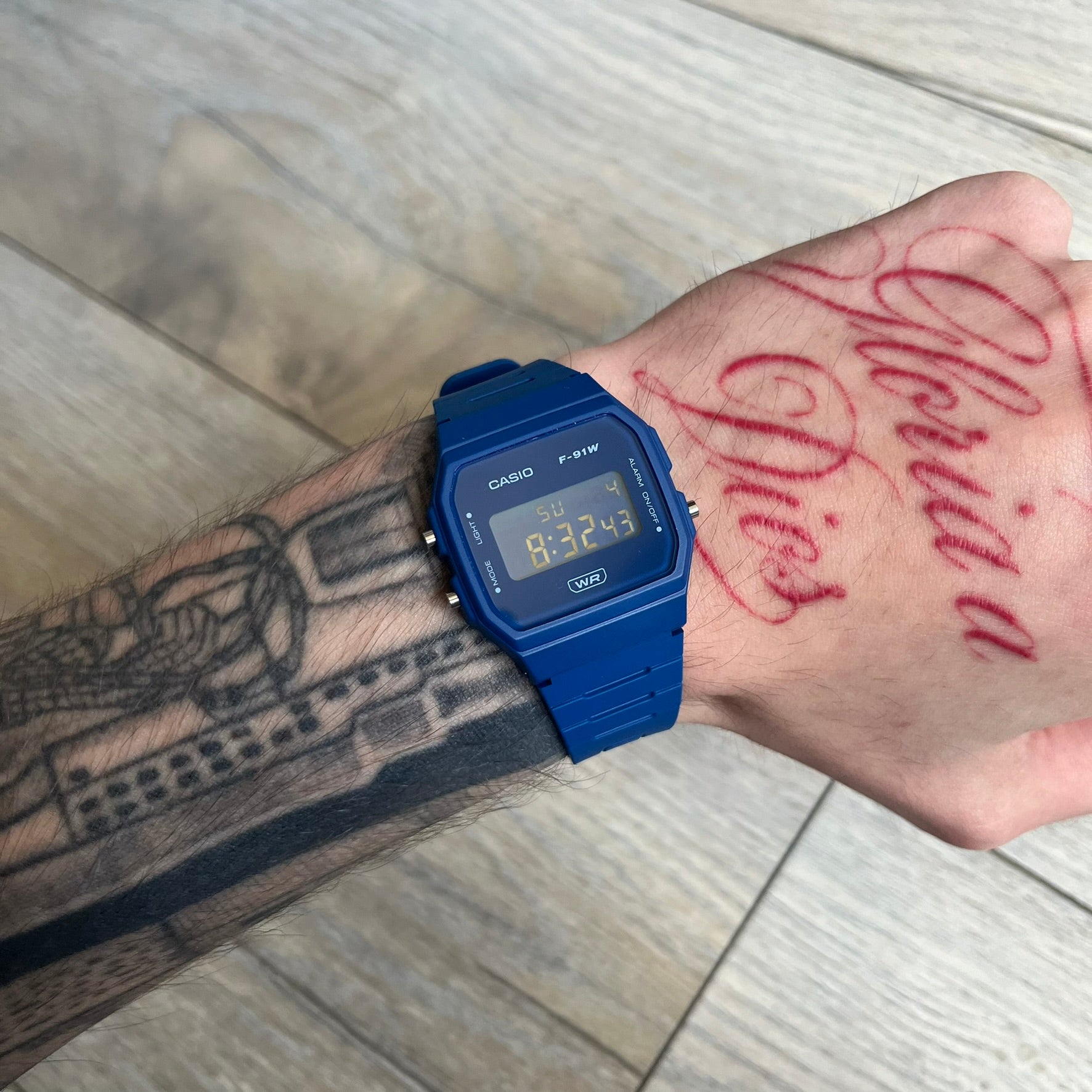 Custom Casio F-91W Dark blue digital watch featuring a matching Inverted Blue filter screen. Slim 8.5 mm profile, lightweight 21 g build and flexible resin band ensure lasting comfort. Includes alarm, stopwatch, and microlight function for everyday functionality.