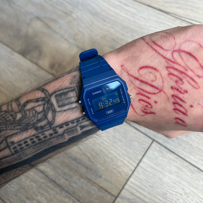 Custom Casio F-91W Dark blue digital watch featuring a matching Inverted Blue filter screen. Slim 8.5 mm profile, lightweight 21 g build and flexible resin band ensure lasting comfort. Includes alarm, stopwatch, and microlight function for everyday functionality.