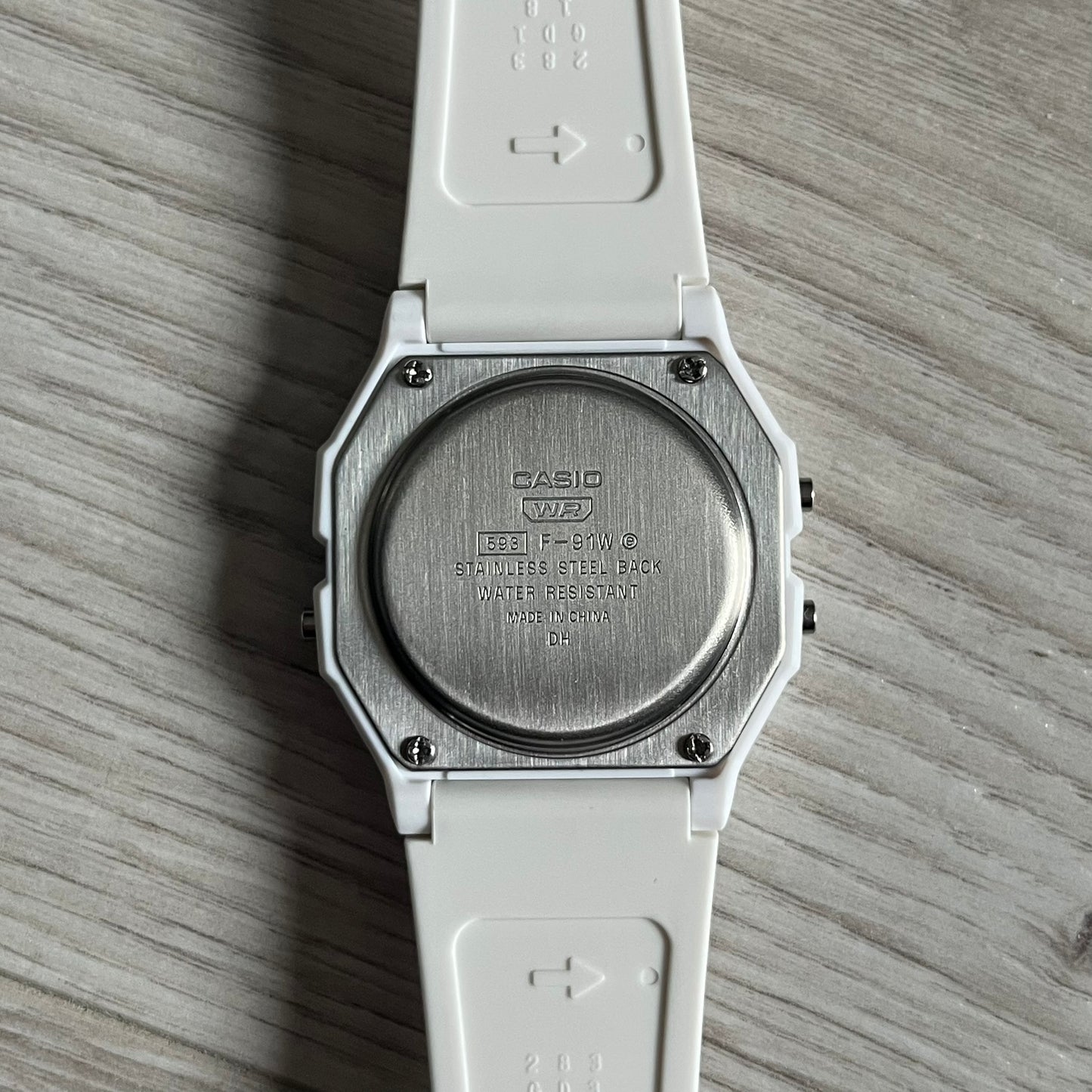 Custom Casio F-91W White digital watch featuring a Landscape filter screen. Slim 8.5 mm profile, lightweight 21 g build and flexible bio-based resin band ensure lasting comfort. Includes alarm, stopwatch, and microlight function for everyday functionality.