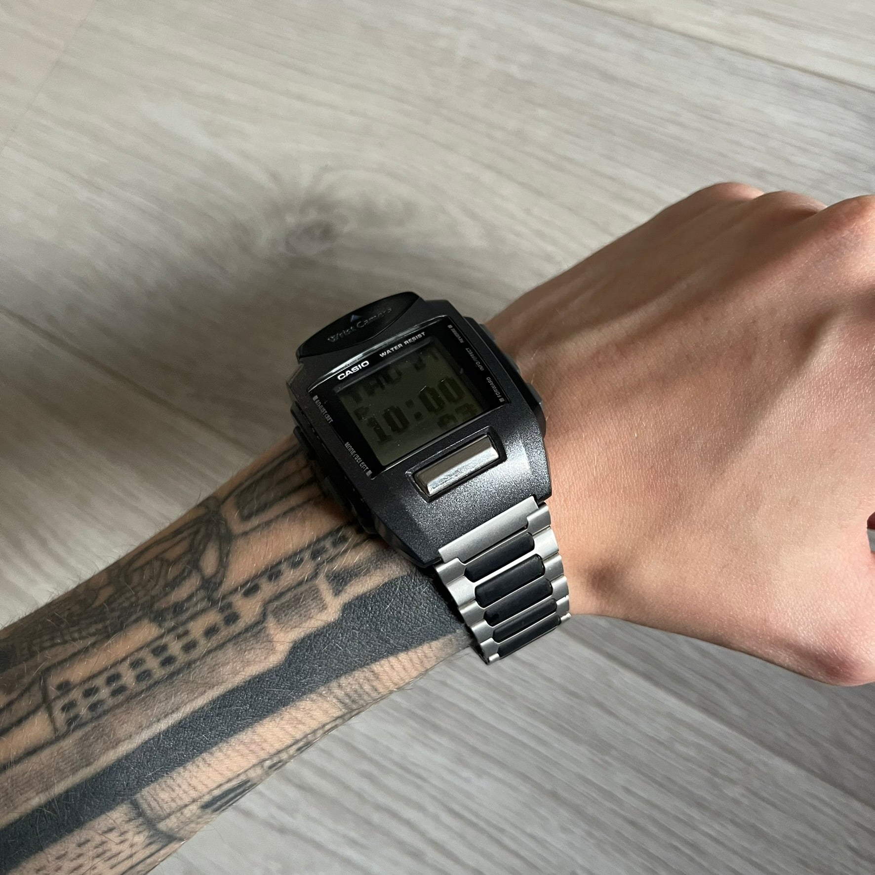 t*e様 CASIO Wrist Camera　2220✻JA Casio Wrist Camera 2220 WQV-1 Digital Watch – único13