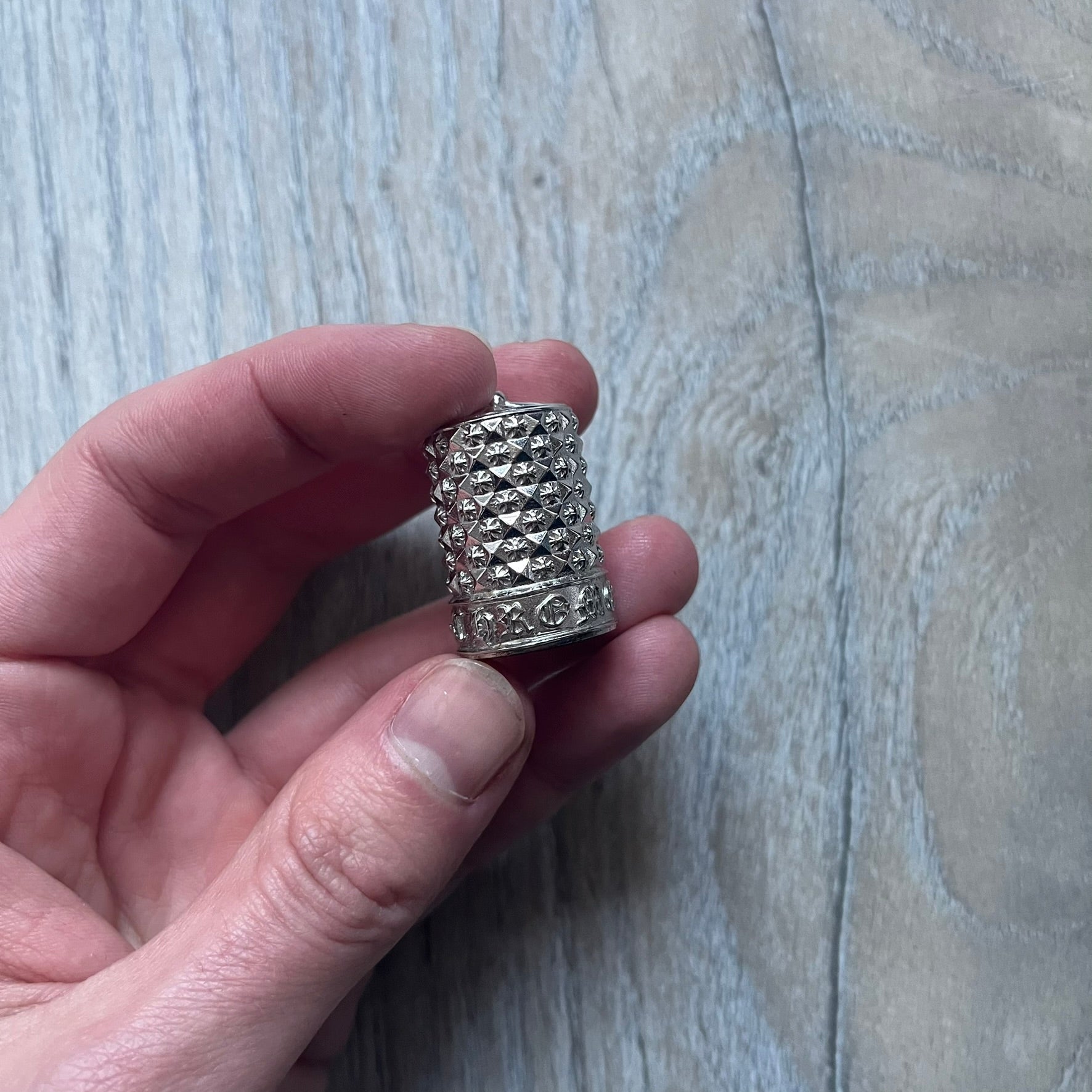 Chrome Hearts +22+ Roll-On Perfume – único13