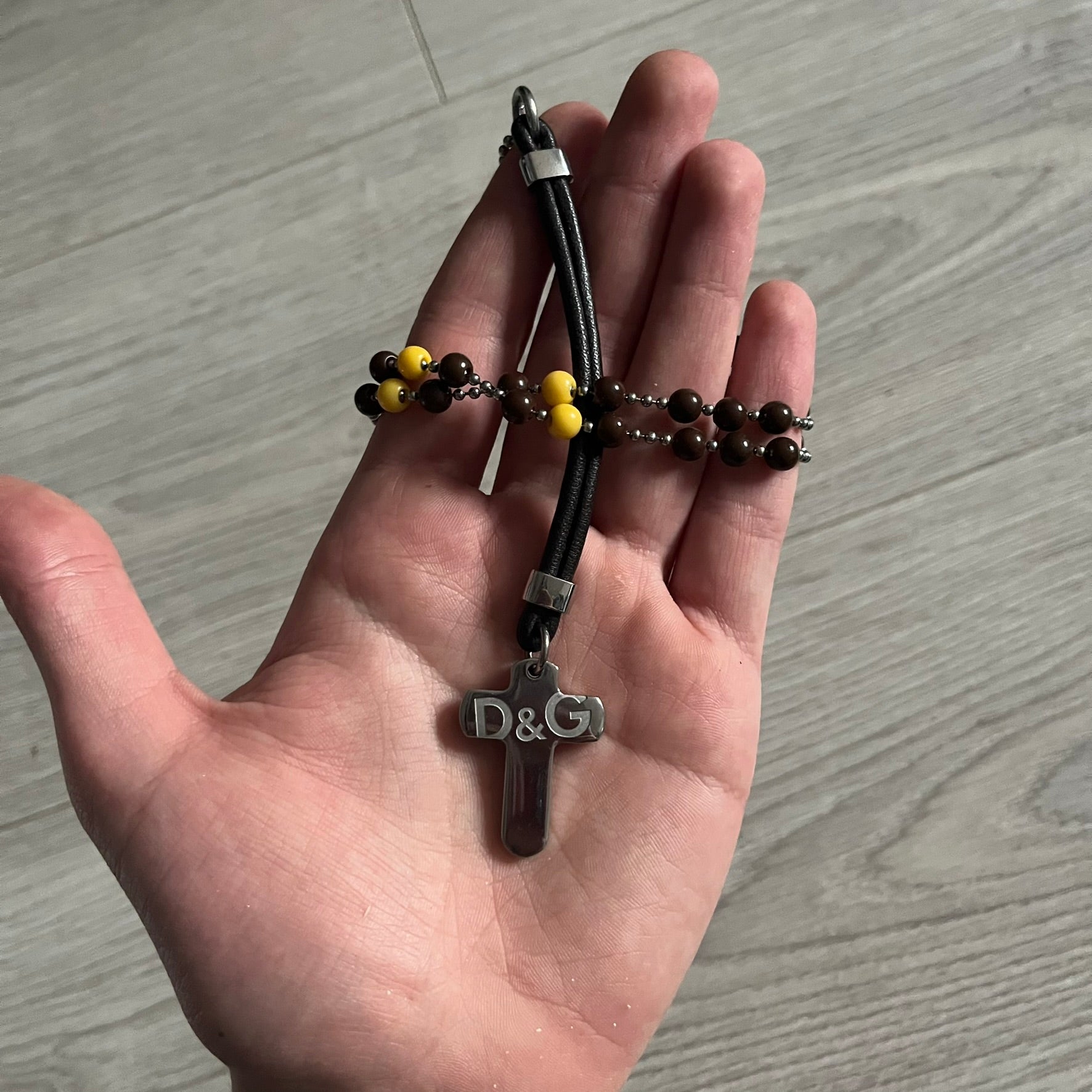 Dolce Gabbana Pearl Brown Rosary Necklace – único13