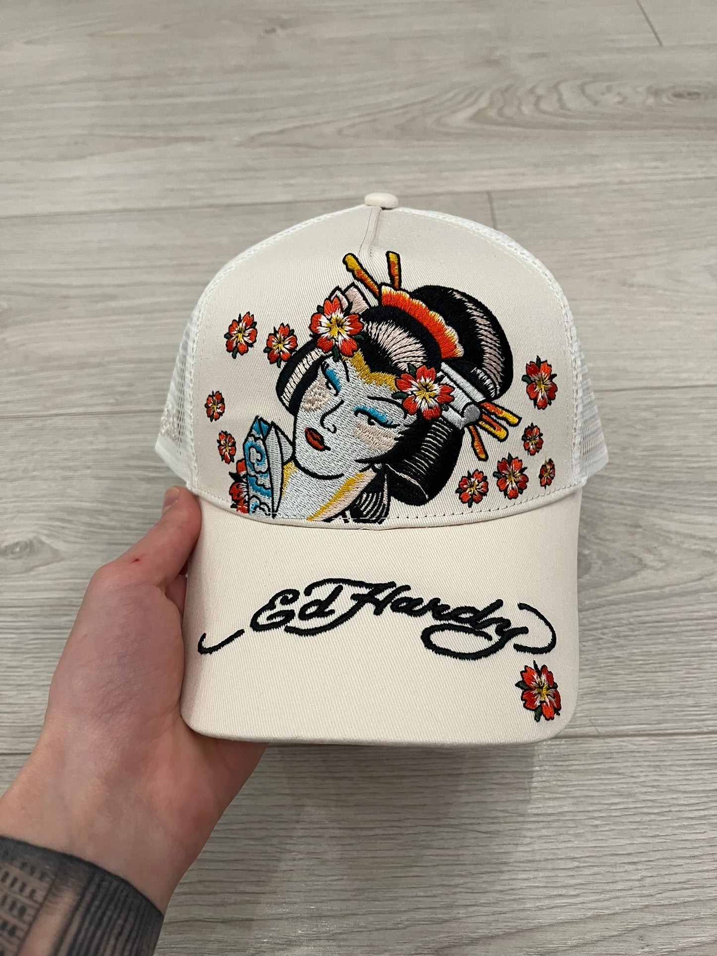 ed hardy tokyo-geisha twill front mesh trucker hat