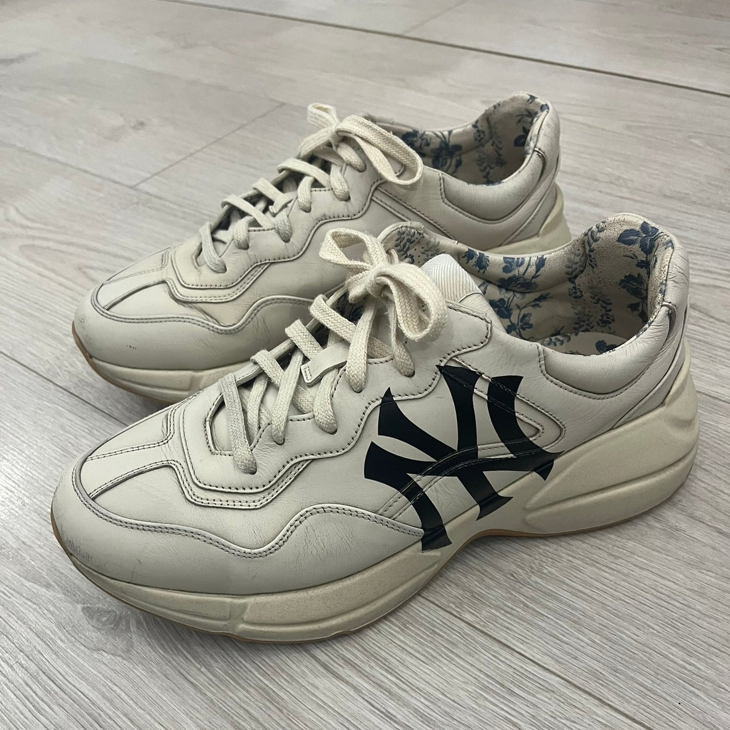 gucci rhyton ny yankees sneakers