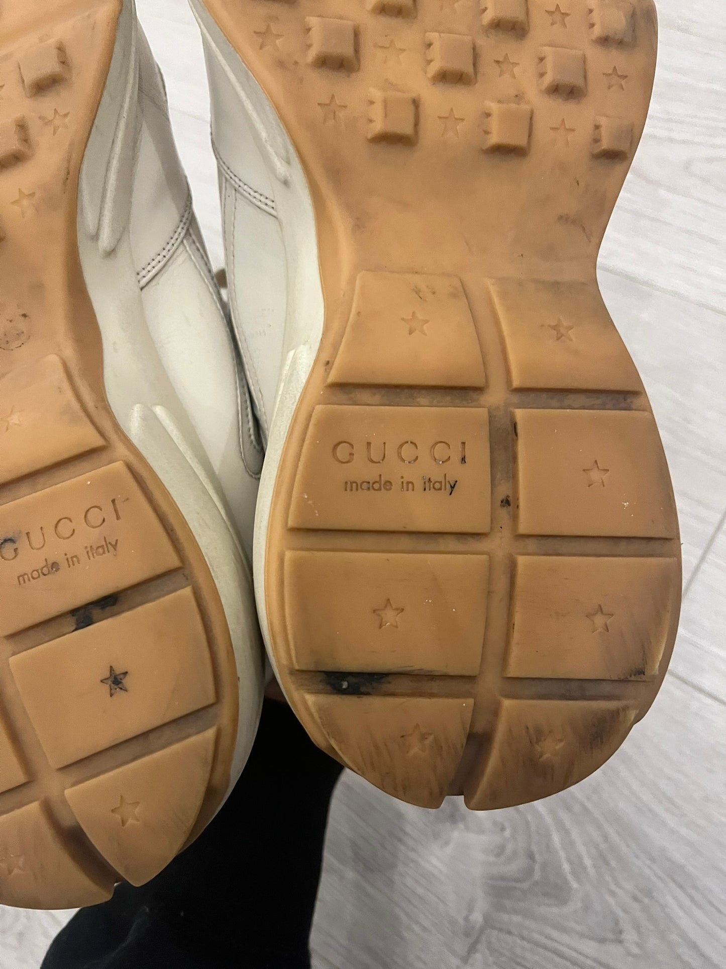 gucci rhyton ny yankees sneakers