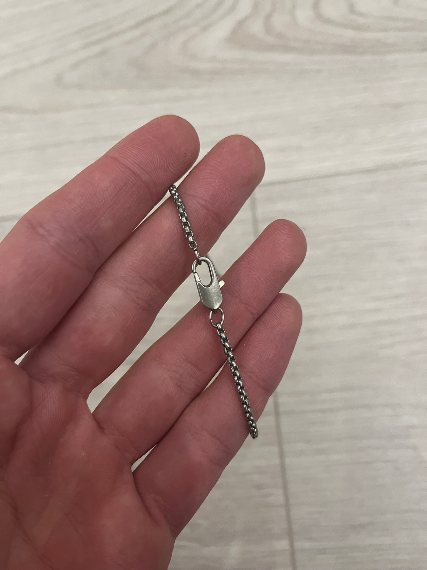 h&m keith haring necklace