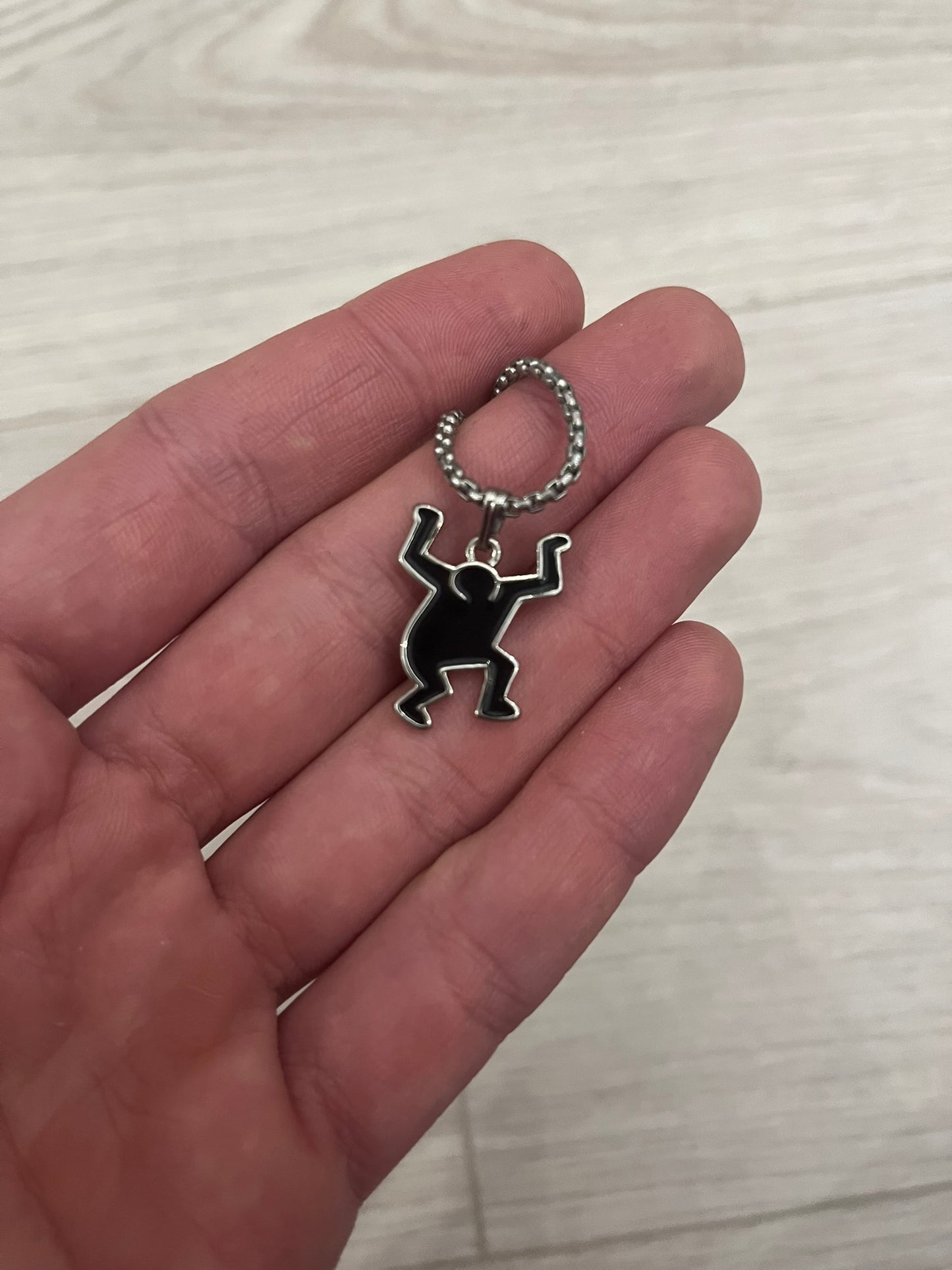 h&m keith haring necklace