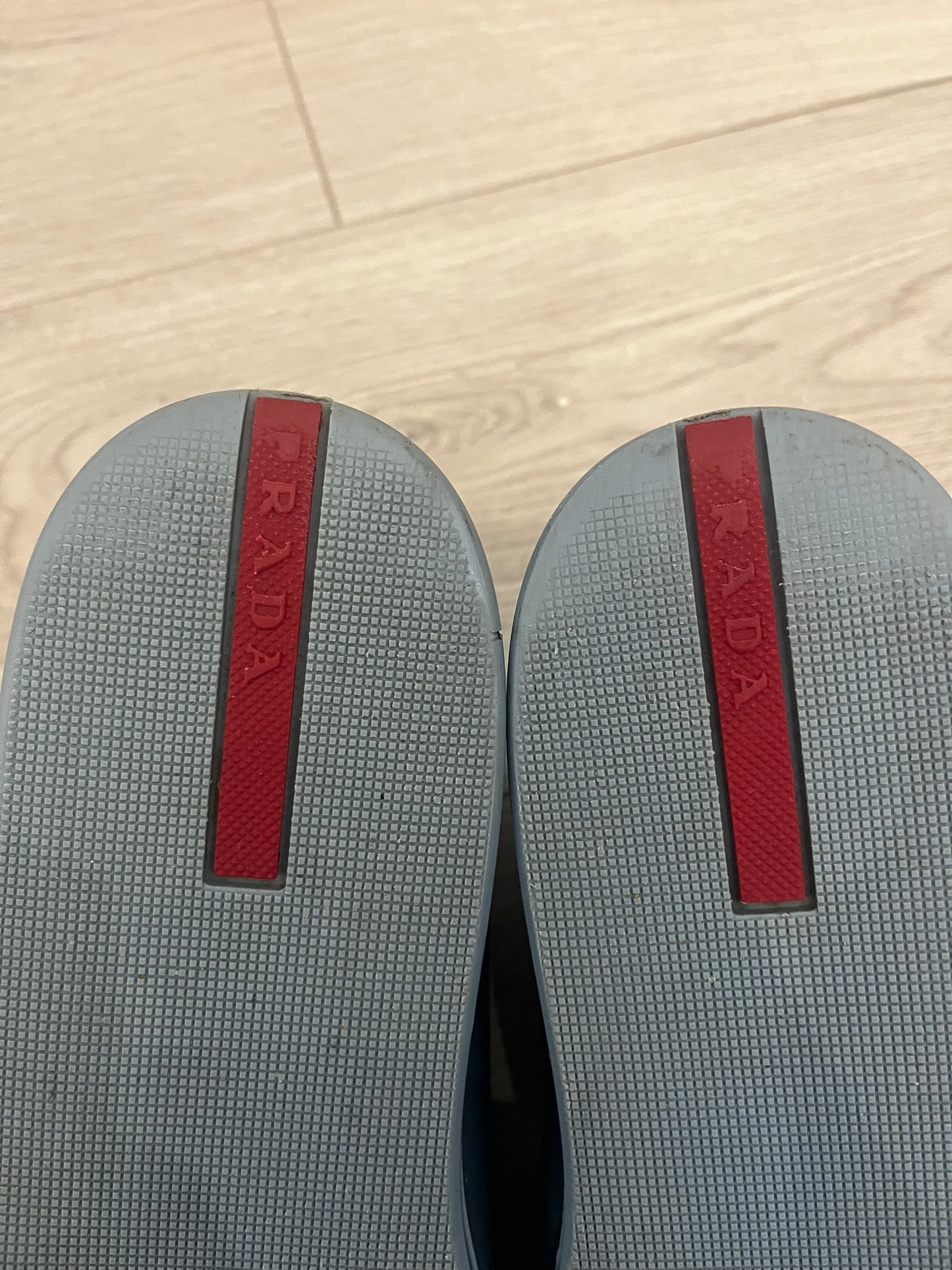 prada donna sneakers