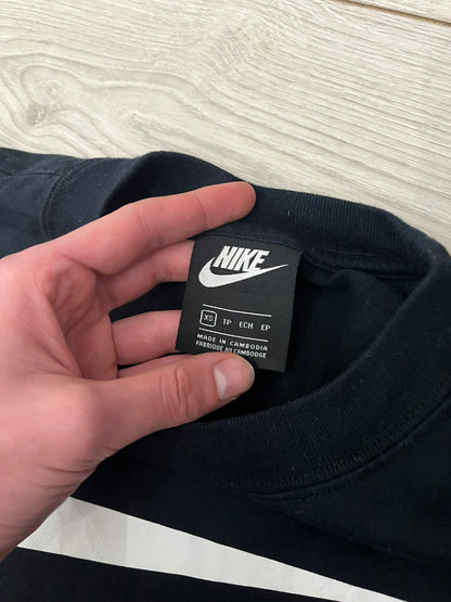 nike big swoosh tee