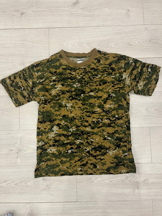 camo tee
