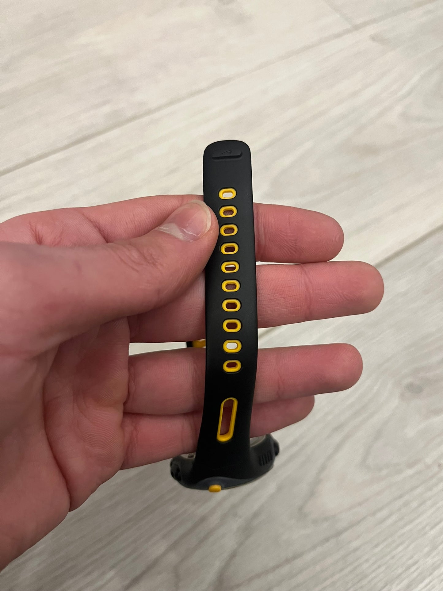 nike triax speed 50 regular watch yellow