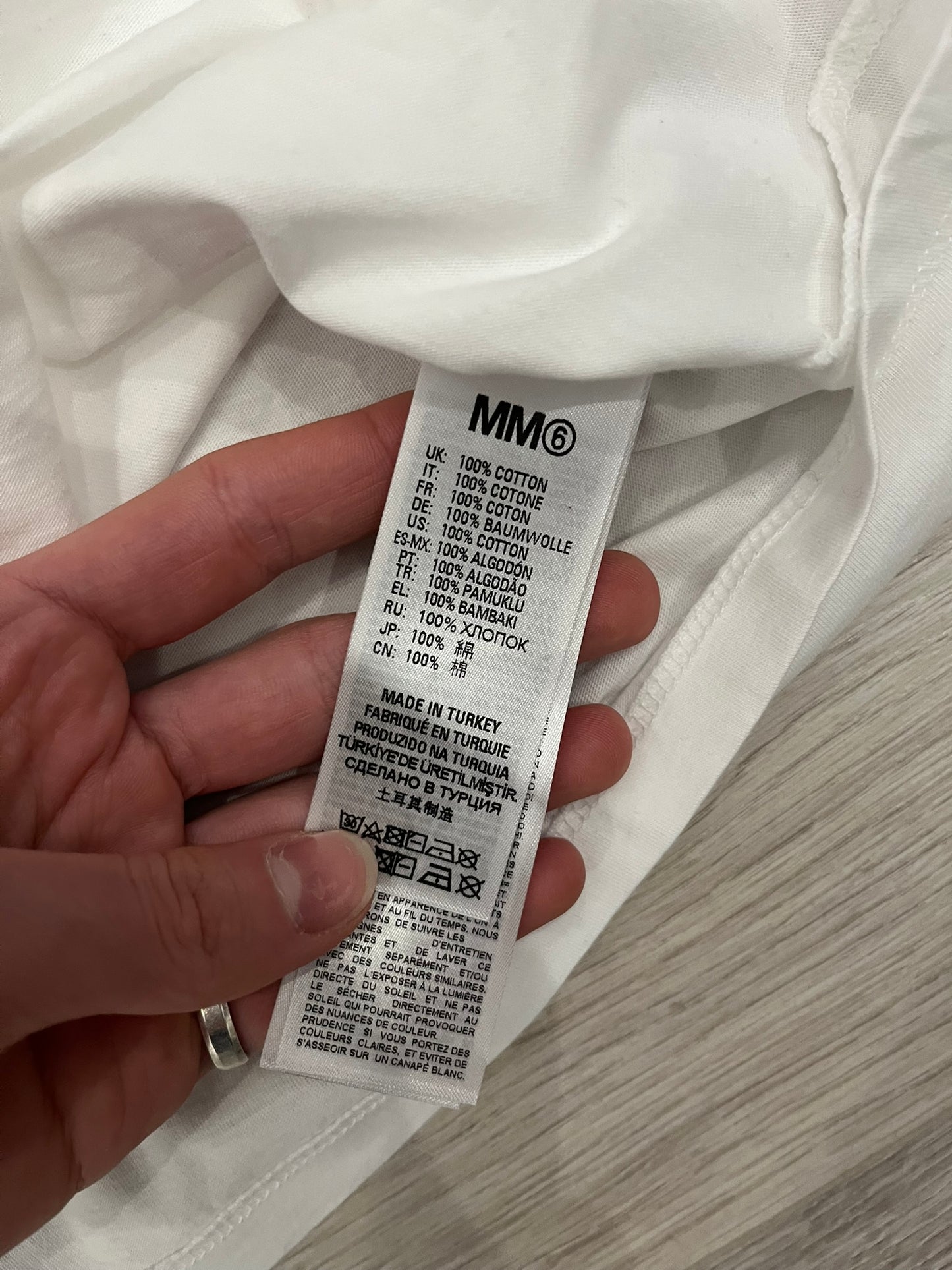 mm6 maison margiela holes tee