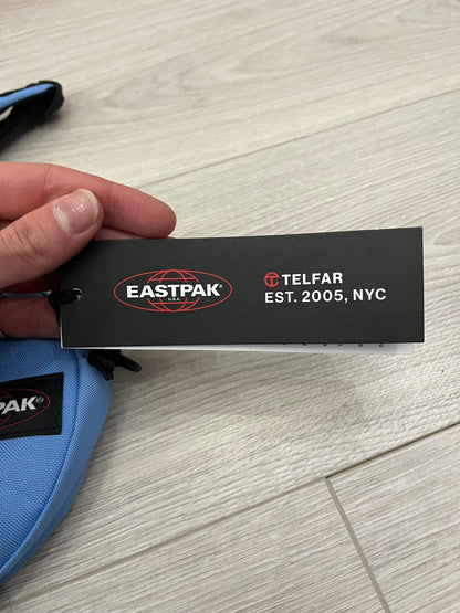 eastpak circle shoulder bag