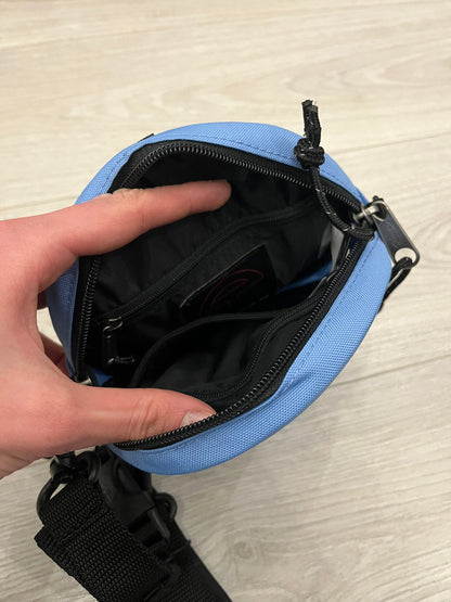 eastpak circle shoulder bag