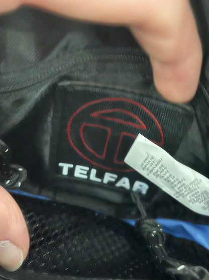eastpak circle shoulder bag