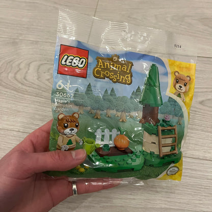 lego maple's pumpkin garden polybag
