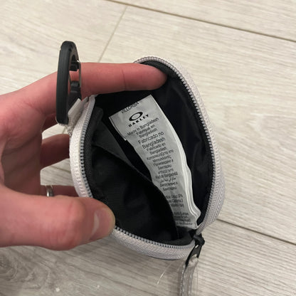 oakley rover wallet storm front