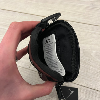 oakley rover wallet grenache