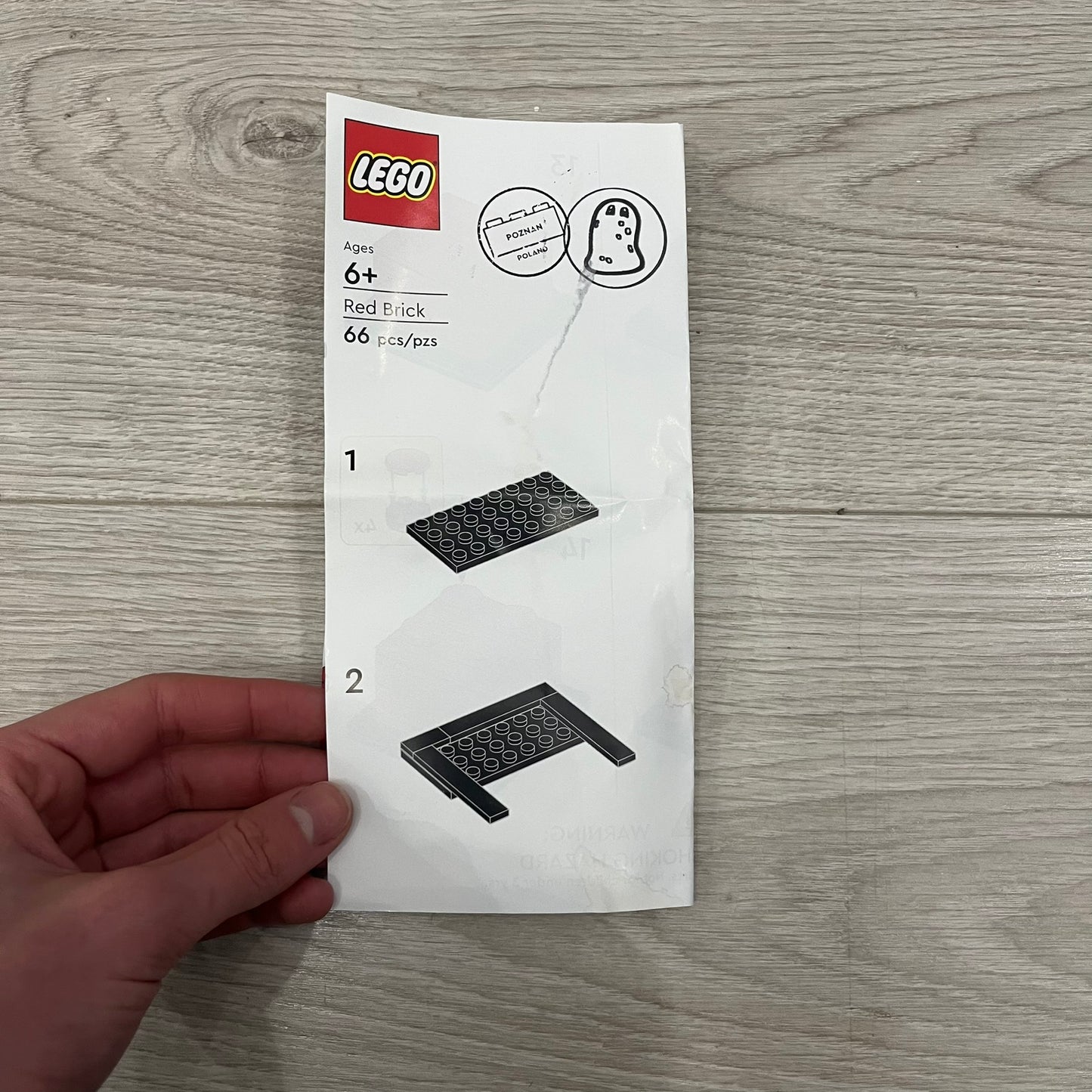 lego 2x2 red brick m&t