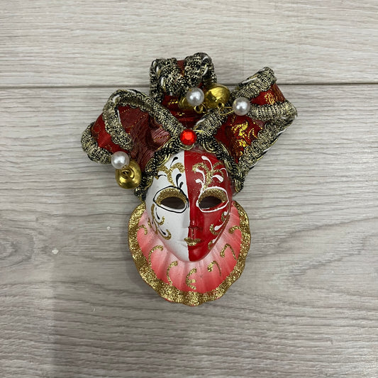 mardi gras mask magnet
