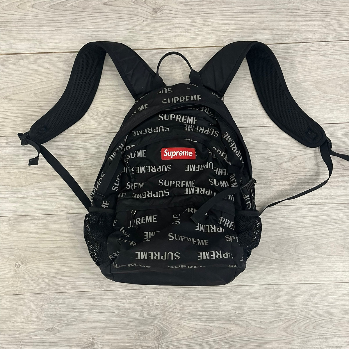 supreme 3m reflective repeat backpack fw16 – único13