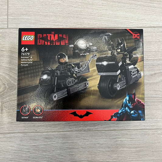 lego 76179 batman & selina motorcycle pursuit set