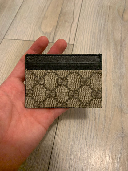 gucci gg supreme canvas cardholder