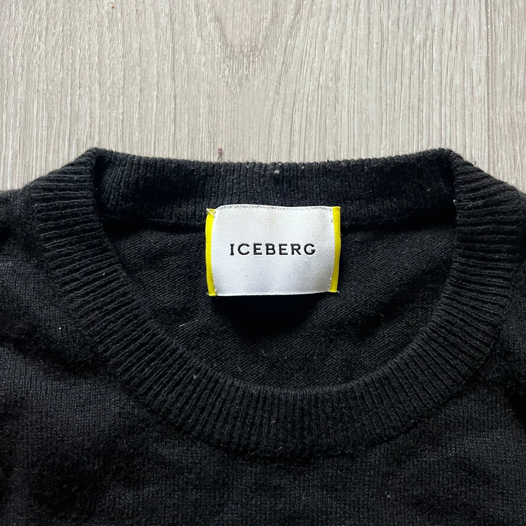 Iceberg Batman 2016 Black Sweater – único13