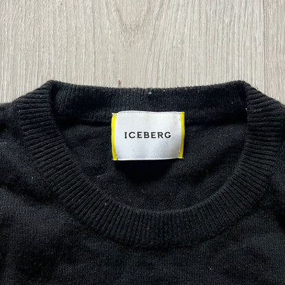 Iceberg Batman 2016 Black Sweater crafted from a premium blend of polyamide, wool, cashmere, and viscose. Features a large woven Batman comic-style graphic on a yellow background with the quote “I’ve got to find him before it’s too late.” Officially licensed by DC, released as part of the Spring/Summer 2016 collection.