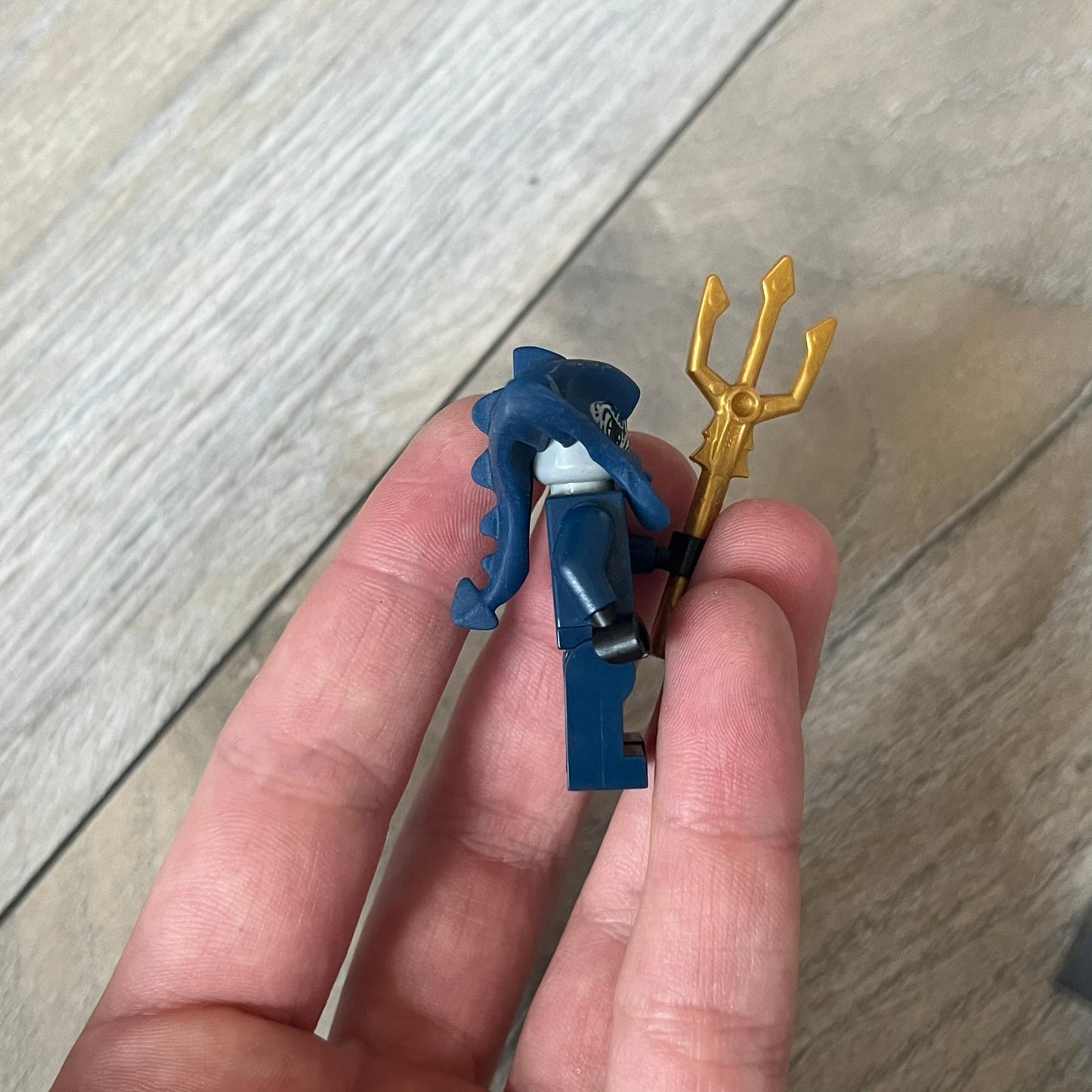 LEGO Atlantis 8073 Manta Warrior Set is a 2009 release consisting of 13 pieces. The set includes a Manta Warrior minifigure armed with a trident and a small seaweed-covered rock build. It was part of the Atlantis theme and released as a small impulse set.