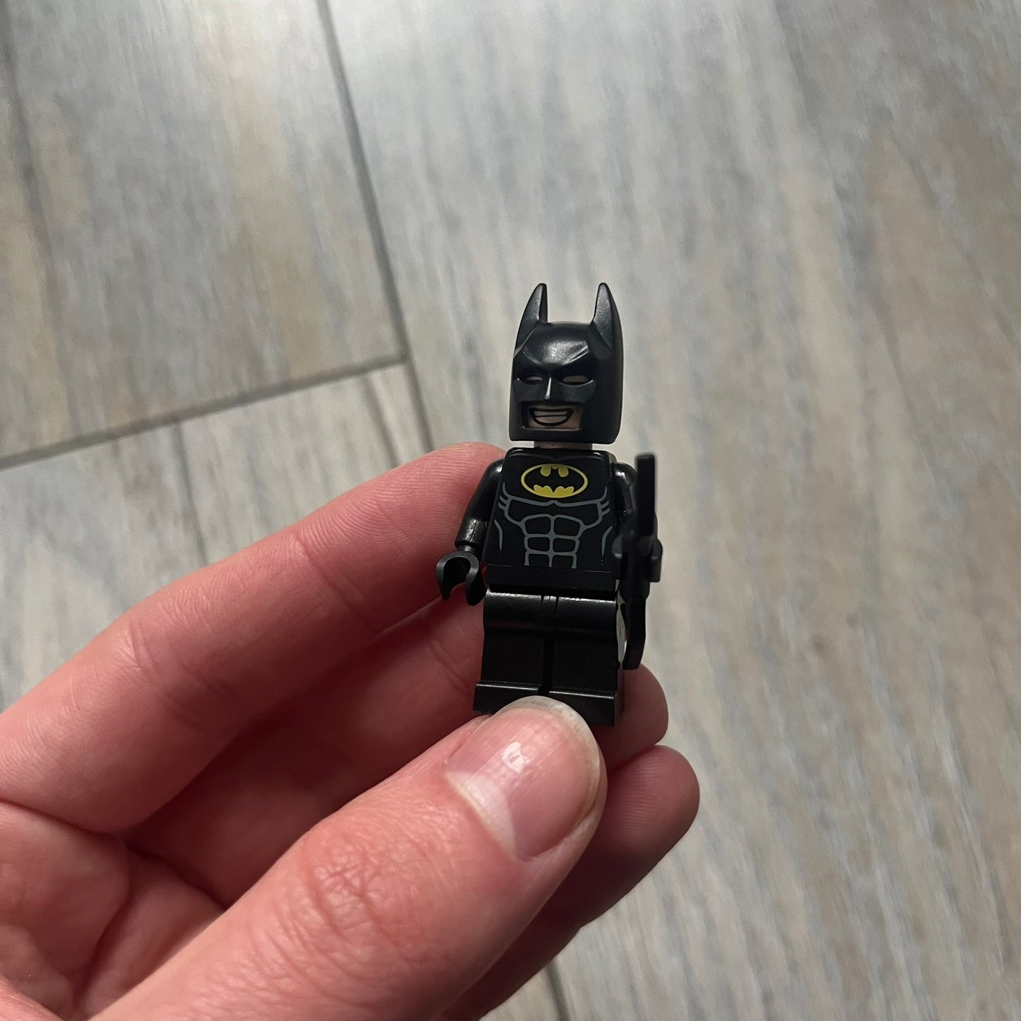 LEGO Batman & Joker 10 Minifigures is a collection of 10 LEGO minifigures featuring Batman and Joker characters from various sets. The lot includes 4x sh0312, 1x sh458, 1x sh151, 1x sh304, 1x sh354, 1x sh515, and 1x 30533c02. Figures come in different conditions and originate from multiple official LEGO releases.