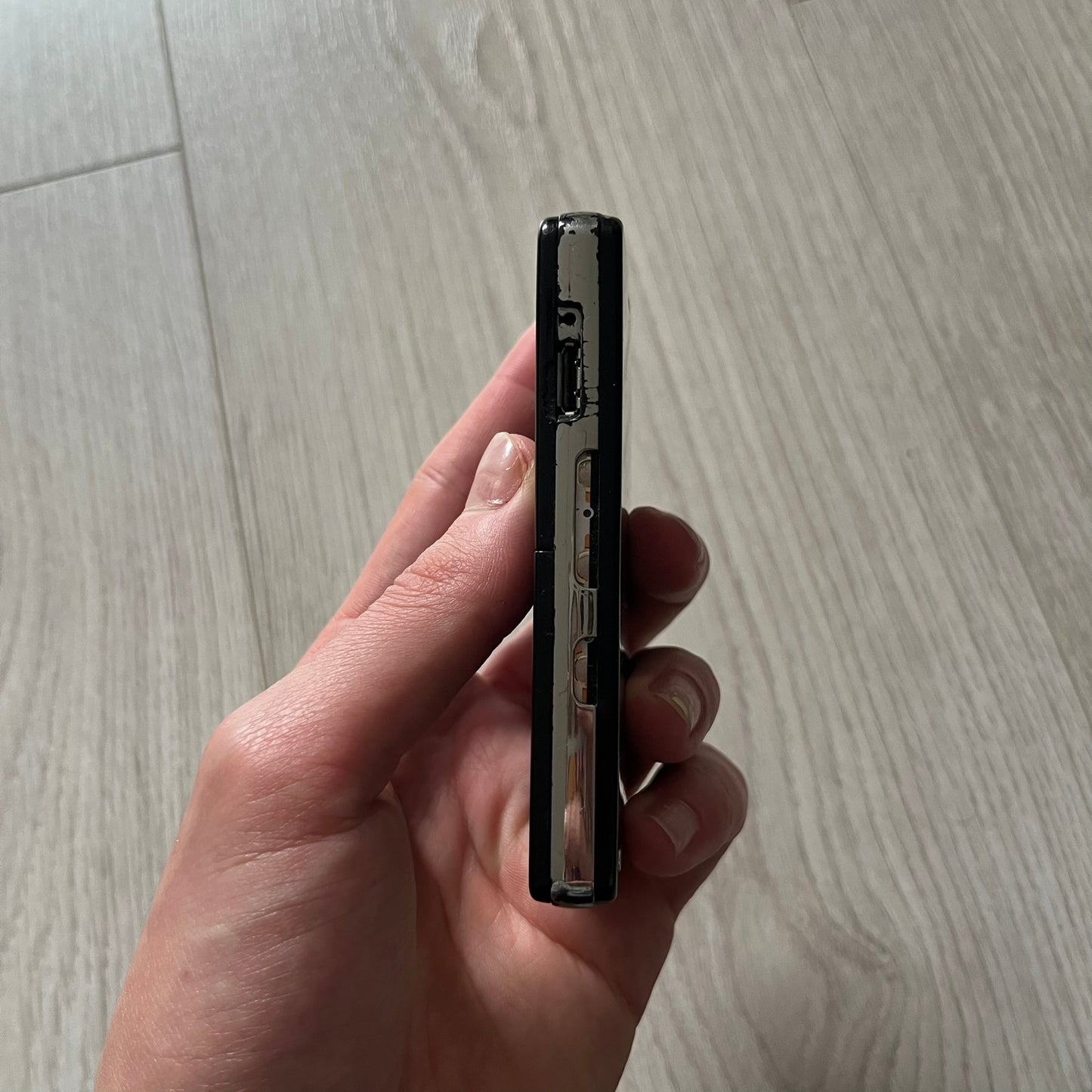 The LG Prada KE850, a groundbreaking collaboration between LG and Prada marked the world’s first capacitive touchscreen phone. Finished in sleek black with minimalist Prada aesthetics, it features media playback, Bluetooth, and expandable memory.&nbsp;