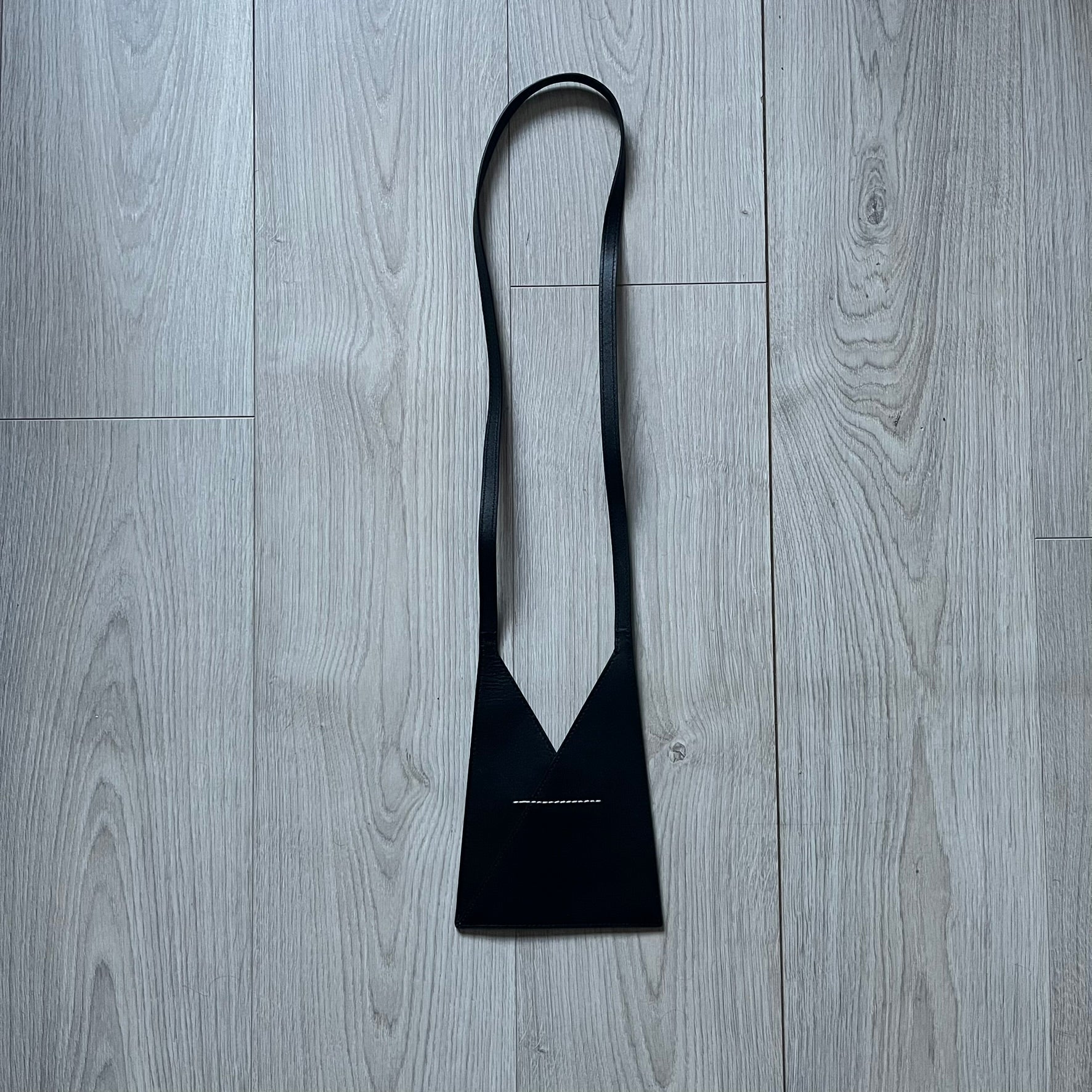 【maison margiela】スマホバッグ MM6 Maison Margiela Japanese 6 Accordian Phone Bag – único13