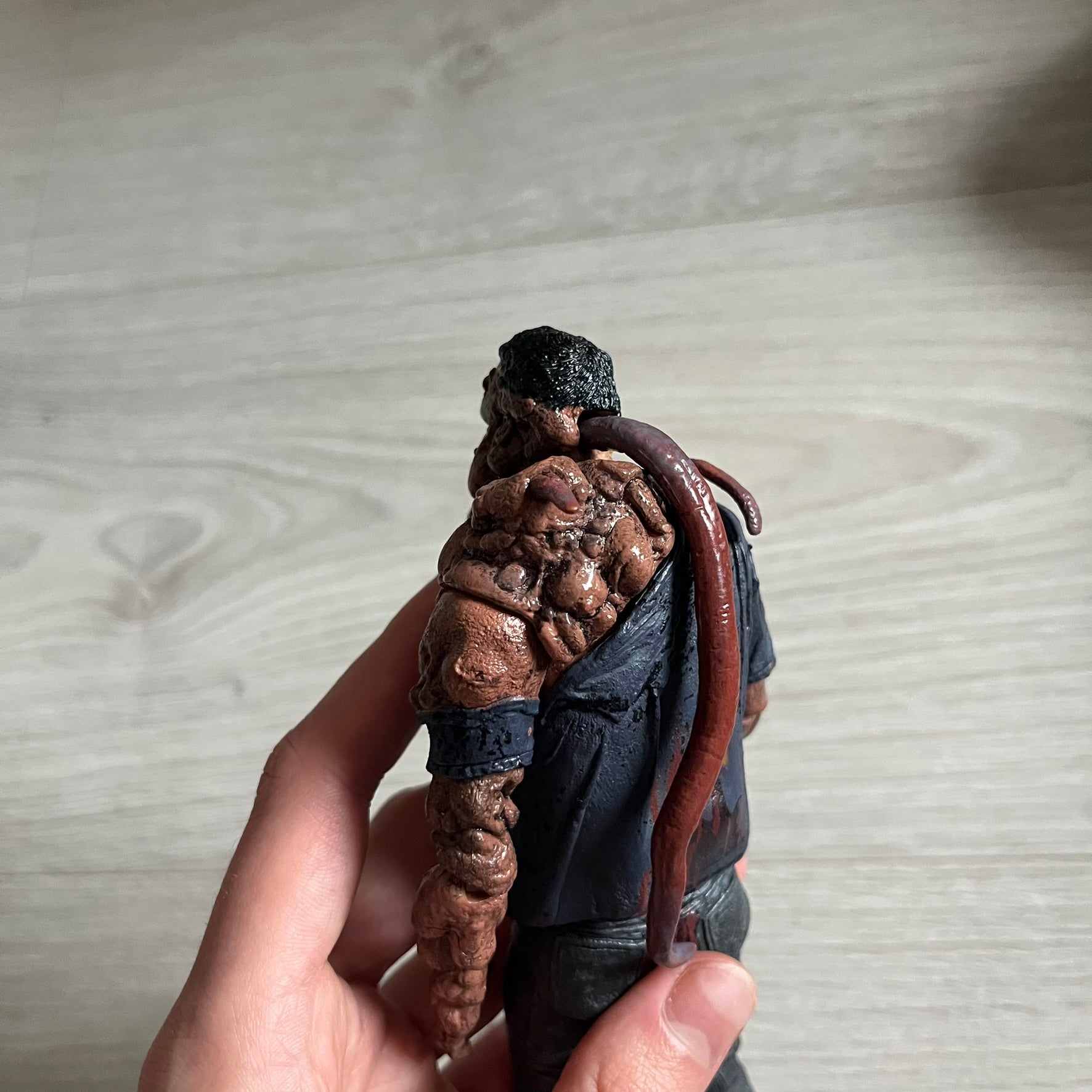 NECA Left 4 Dead Smoker Action Figure – único13