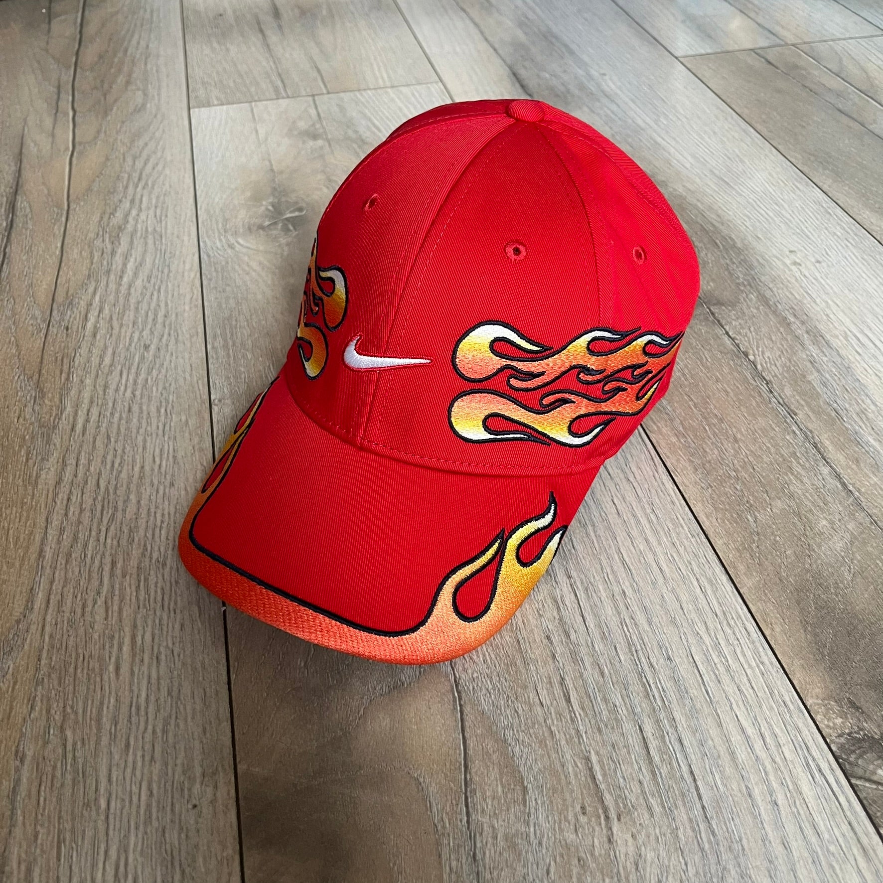 Nike Club Semi-Structured OG University Red Flame Cap – único13