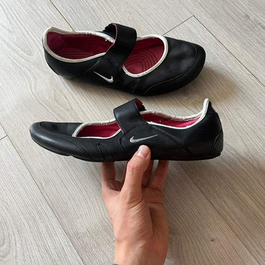 Nike Sunyassi Ballet Flats Black