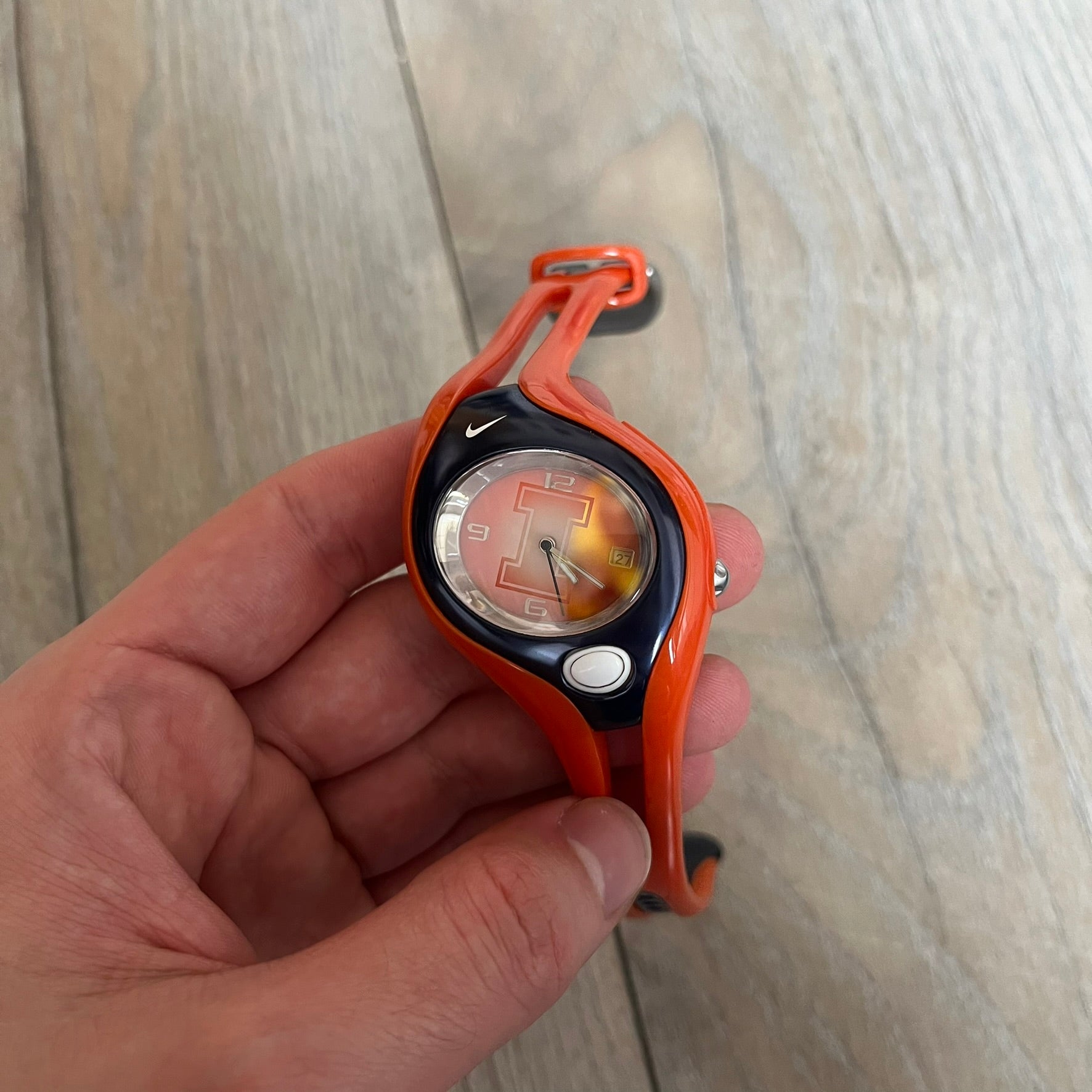 Nike Triax Swift Illinois University WR0078 Analog Watch – único13