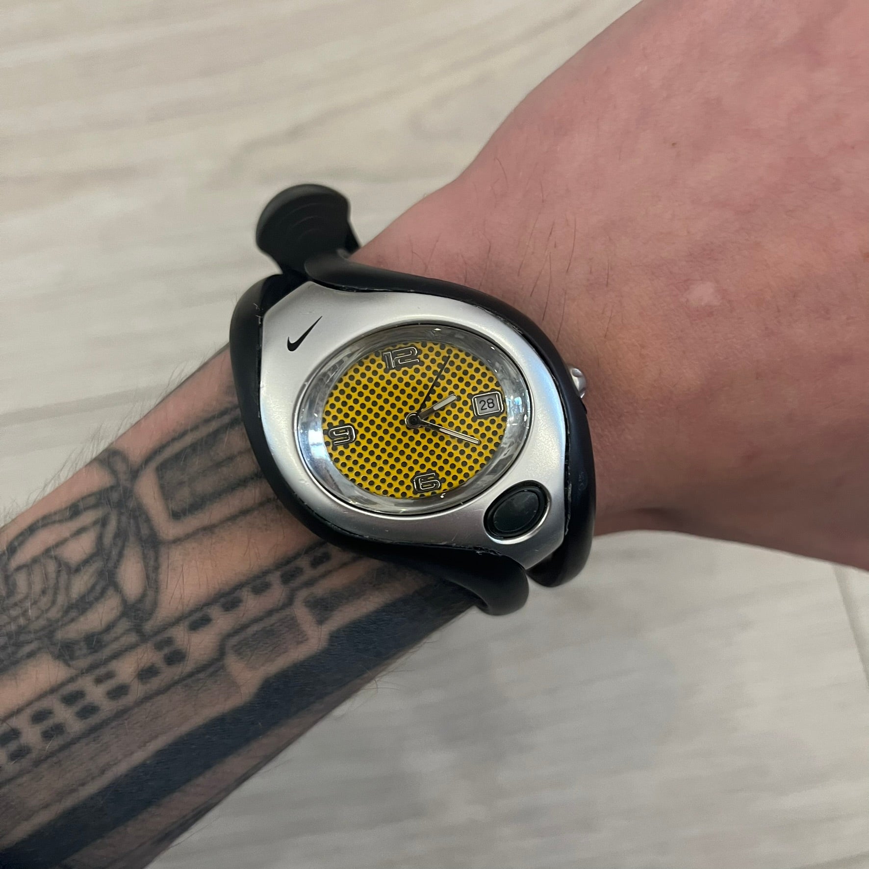 Nike Triax Swift Yellow WR0078 Analog Watch – único13
