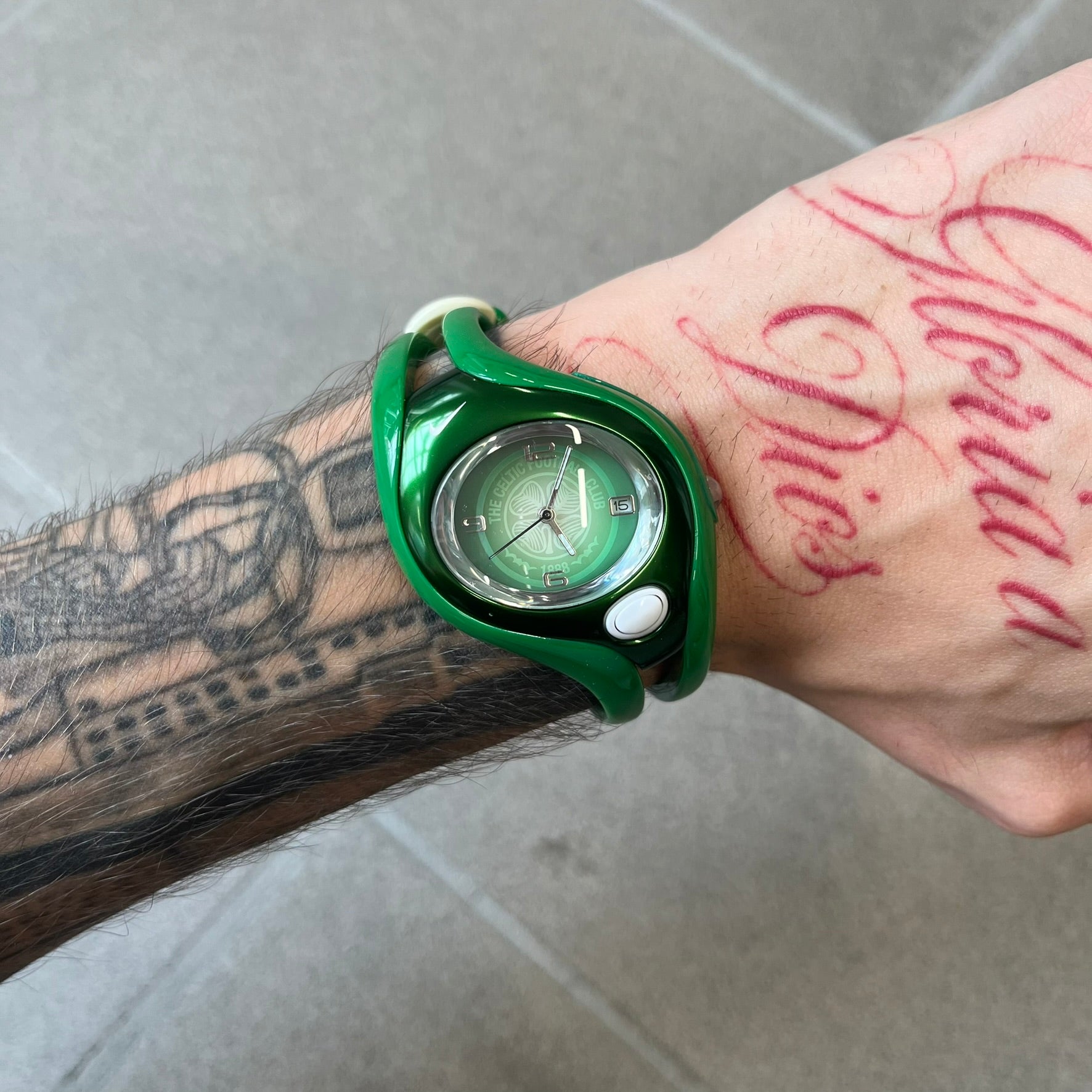 Nike Triax Swift 'Celtic F.C.' WR0078 Green Analog Watch – único13