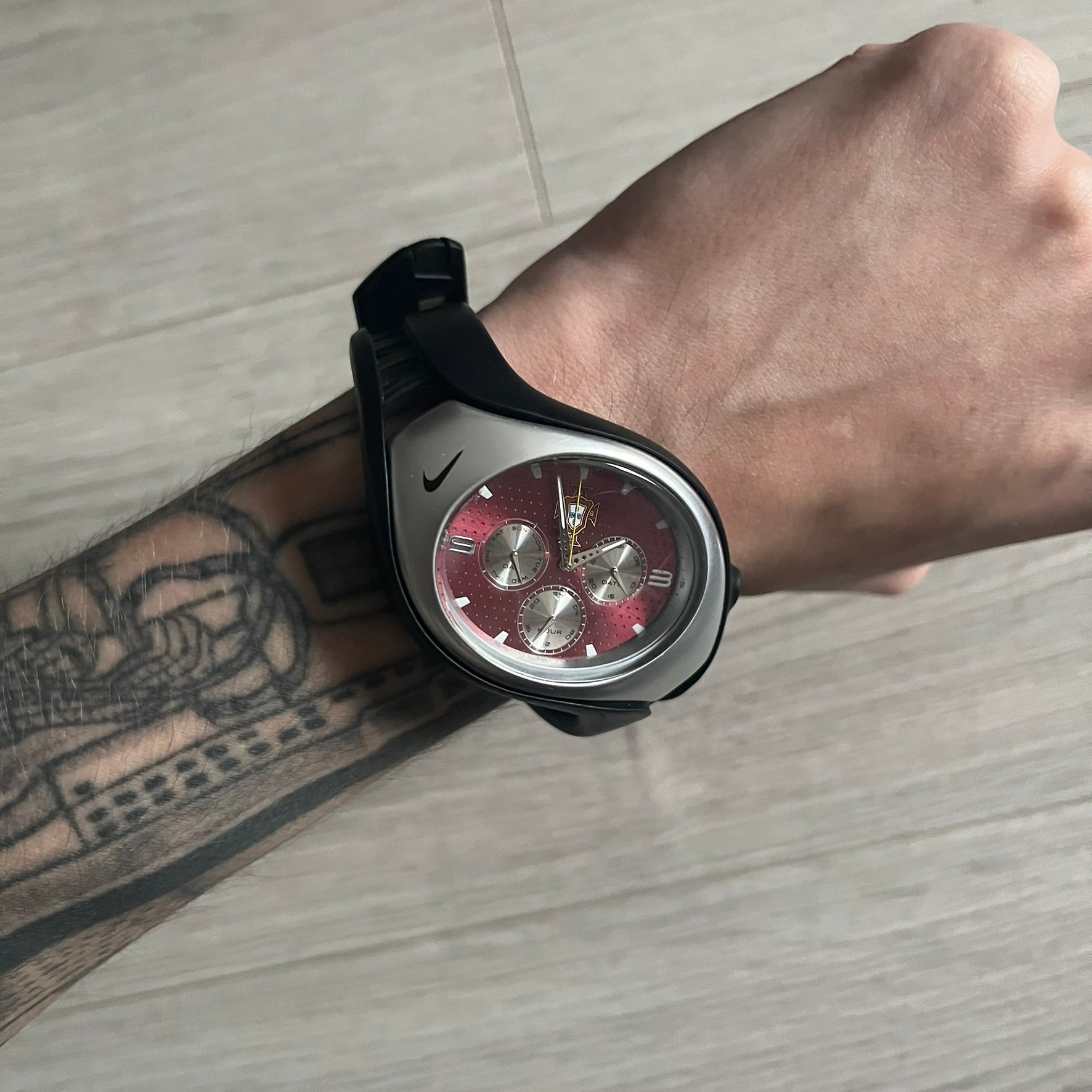 Nike Triax 'Portugal' Swift 3i WR0091 Analog Watch – único13